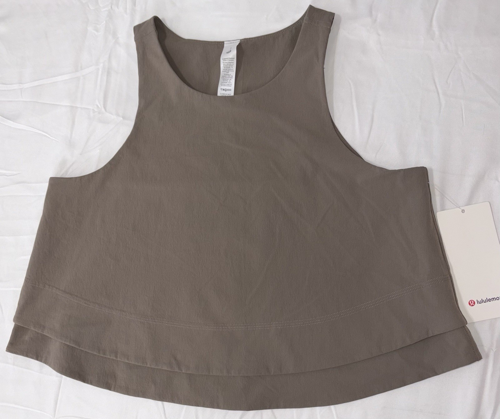 NWT⭐️LULULEMON⭐️SMALL⭐️ STRETCH WOVEN RELAXED FIT TANK⭐️ AUTHENTIC⭐️NOMAD $88