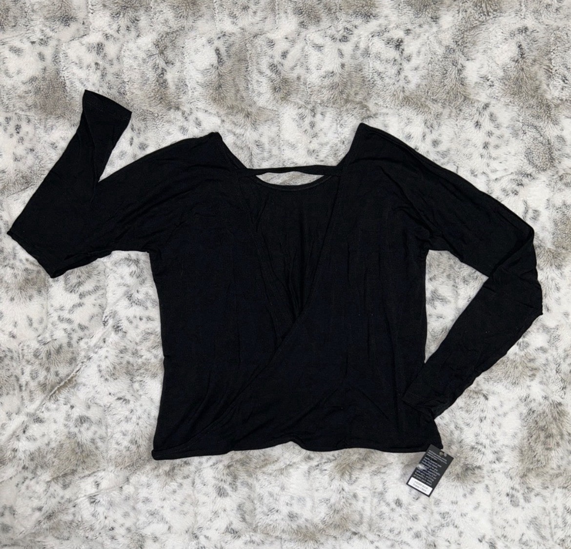 🆕 NWT Revolve Onzie | Drapey V Back Long Sleeve | Black | Medium