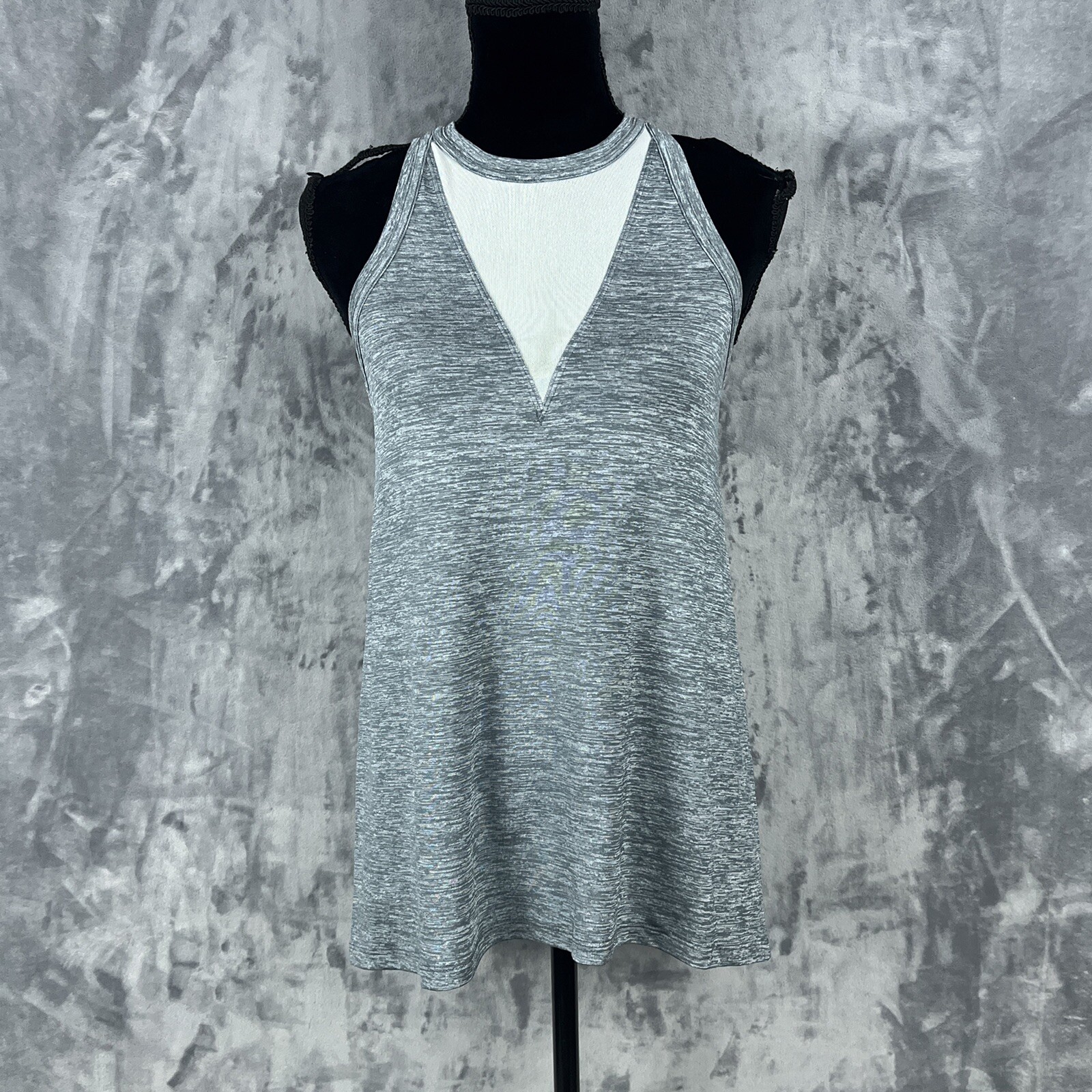 Athleta Top Women’s Size XS Utopia Mesh Tank Top Gray Racerback Style #349168