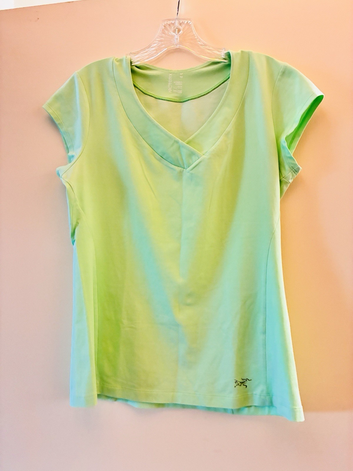 Arc’teryx Sport T-Shirt – Women’s – Size M- Green – Moisture-Wicking –