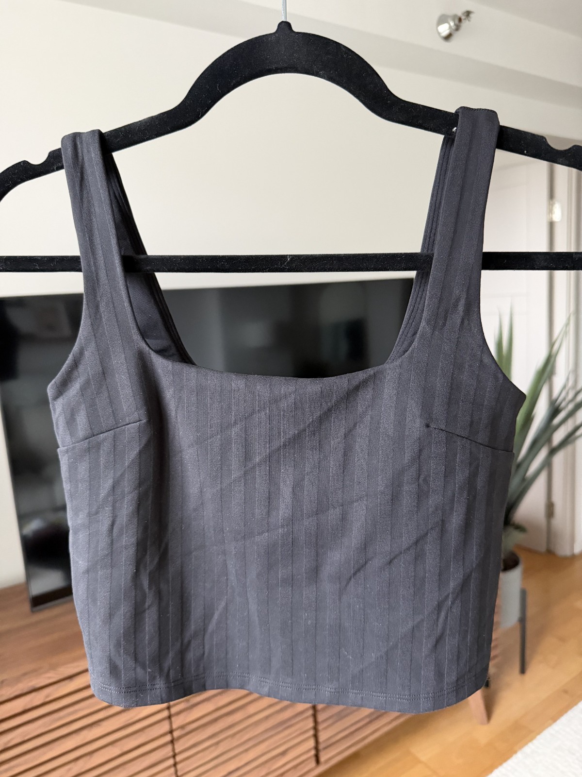 Lululemon Wunder Under Cropped Tank Tonal Stripe Light Support C/D Black size 4