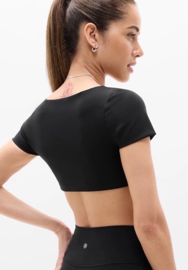 Athleta Bodymove square neck crop tee- Sz XS – black- nwt