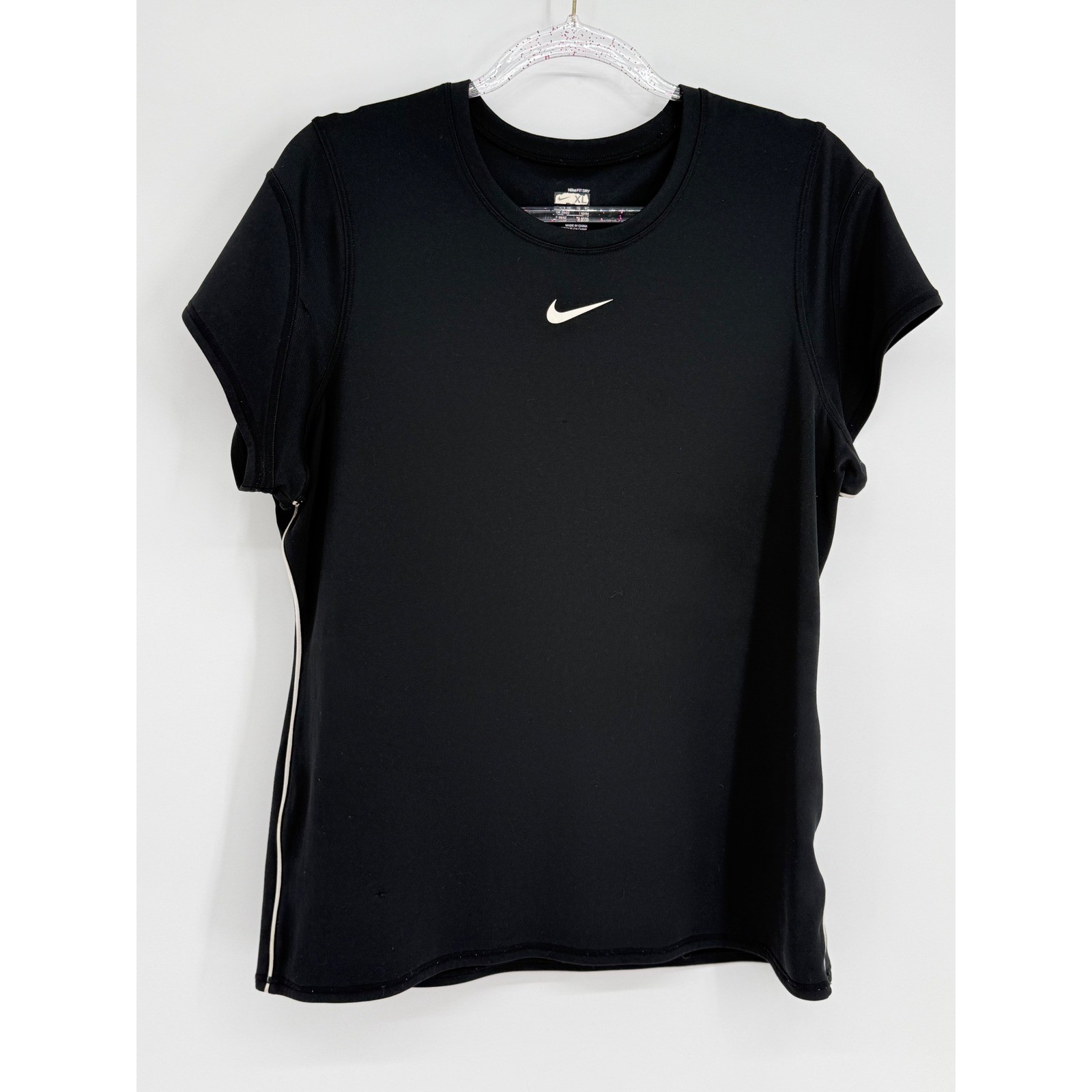 Nike Fit Dry Womens Sz XL Black Short Sleeve Athletic Training Shirt Swoosh Logo