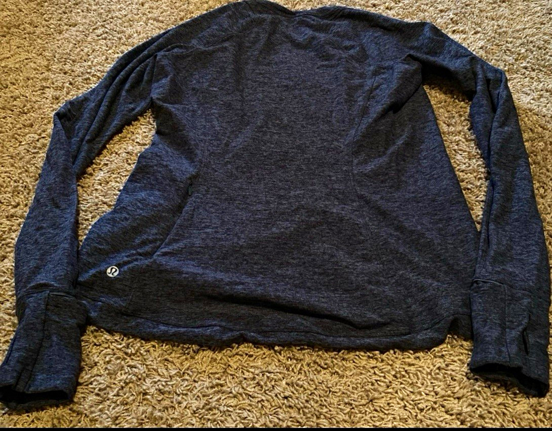 lululemon athletica Heathered Gray Pullover Top Size 12
