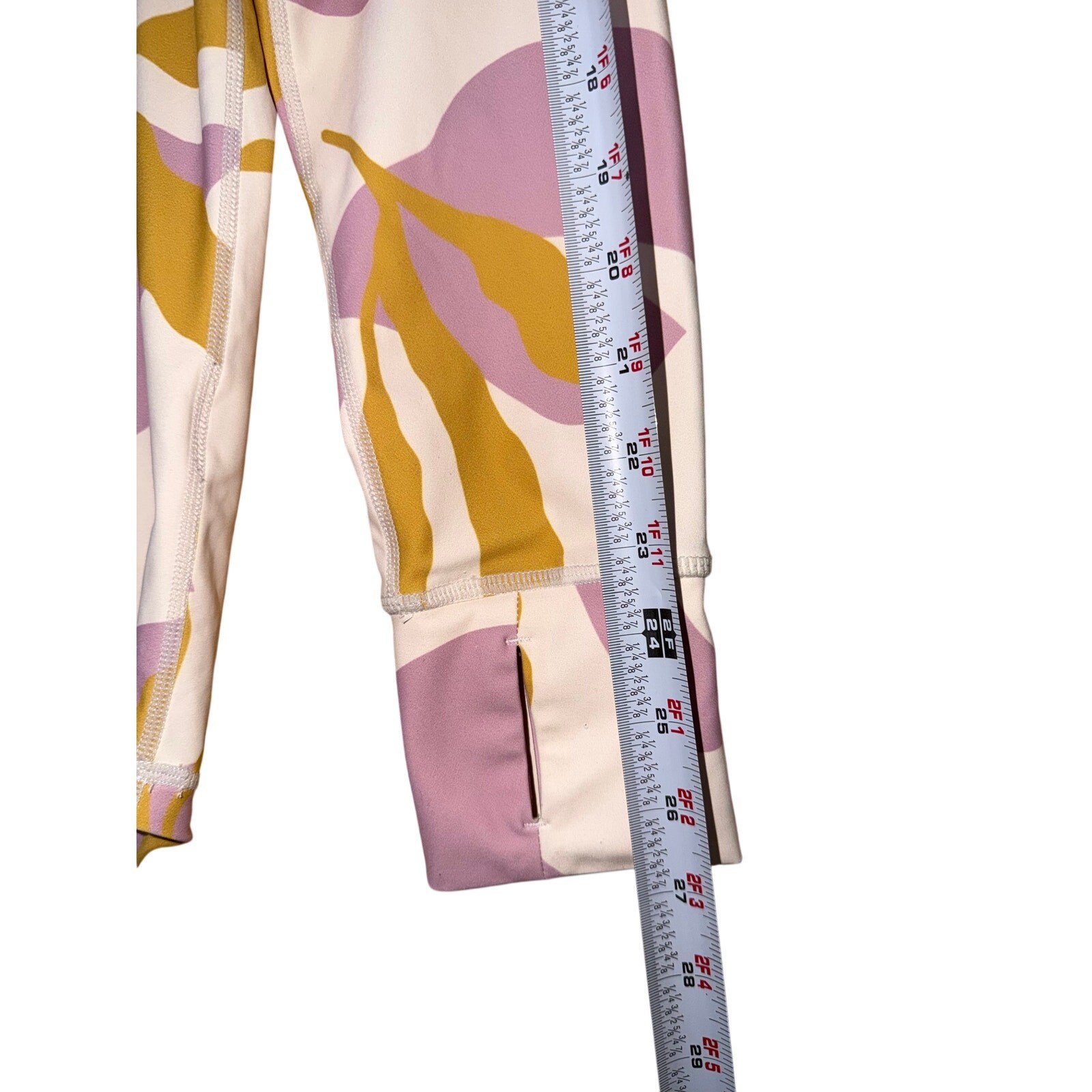 Eivy Icecold Base Layer Top Integrated Neckwarmer Floral Bloom Longline Thumbhol