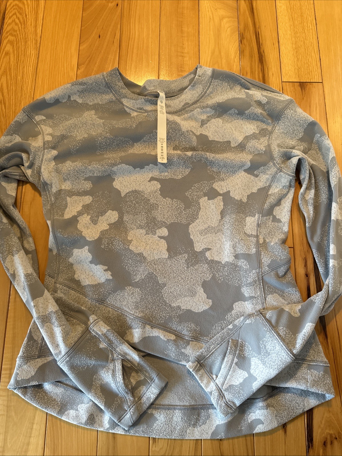 LULULEMON Close To Crossing Top Pullover Pocket Women’s Size 8 Multicolor