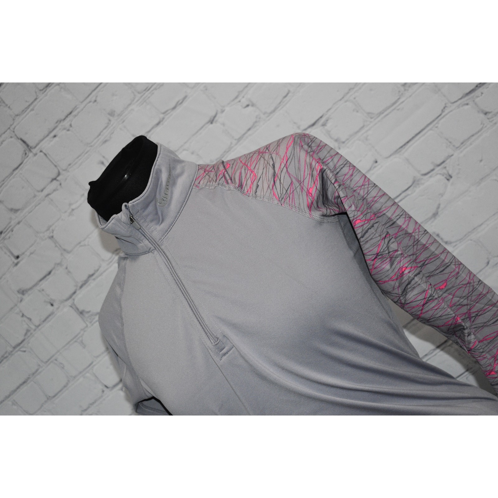 Nike Pro Combat Shirt Womens Size Medium Fitted 1/4 Zip Dri-Fit Performance Gray