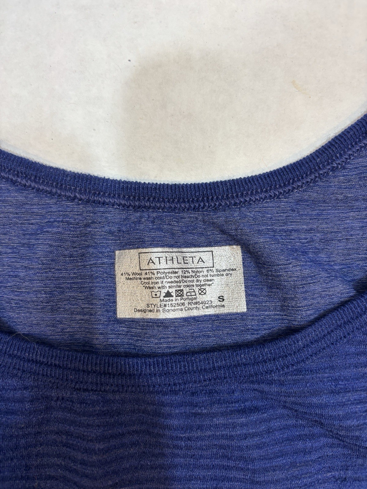 Athleta Wool Blend Stretch Long Sleeve Women’s Top Size Small Striped Blue *read