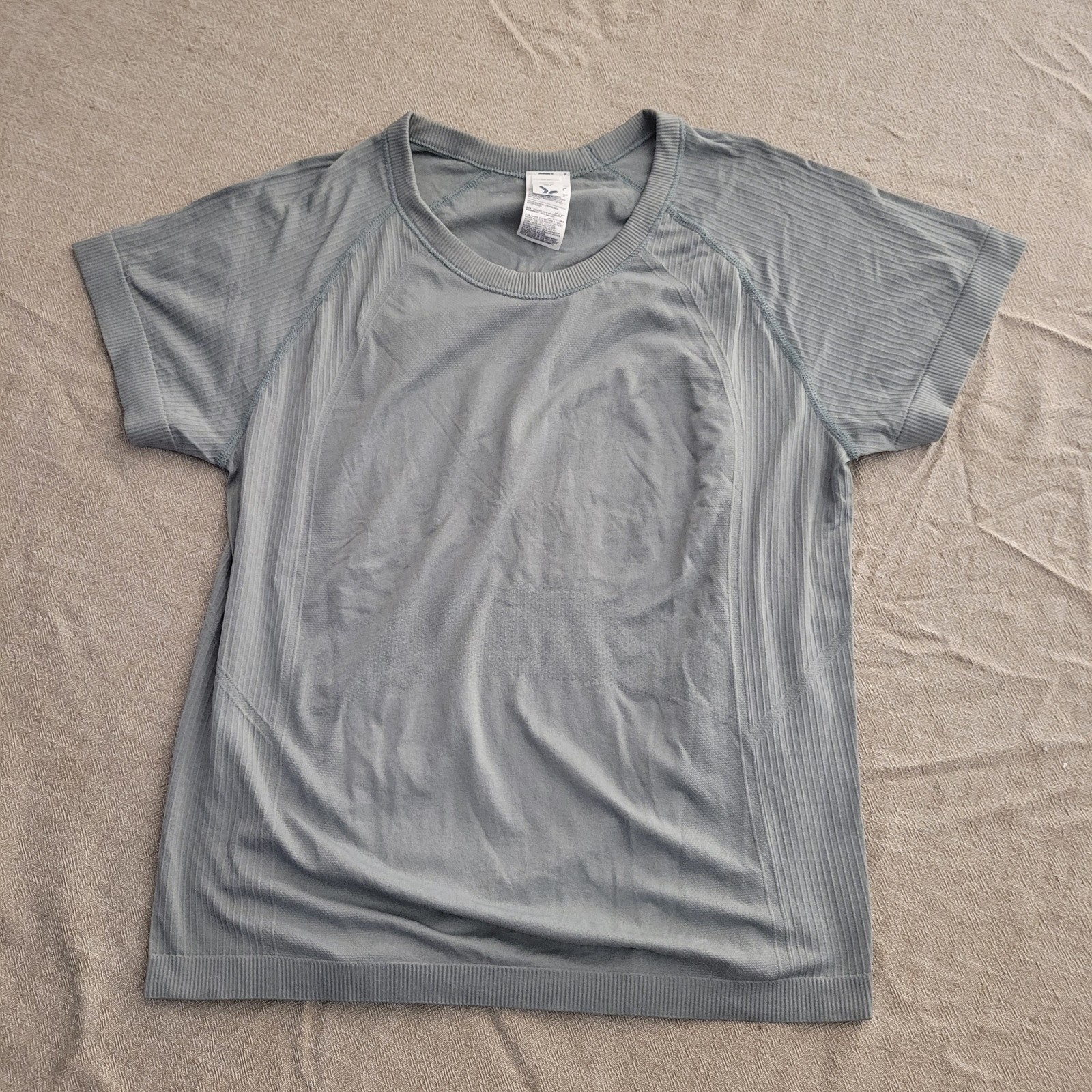 2pk Old Navy Seamless Performance Athleisure Go-Dry Athletic T-Shirt Womens XL