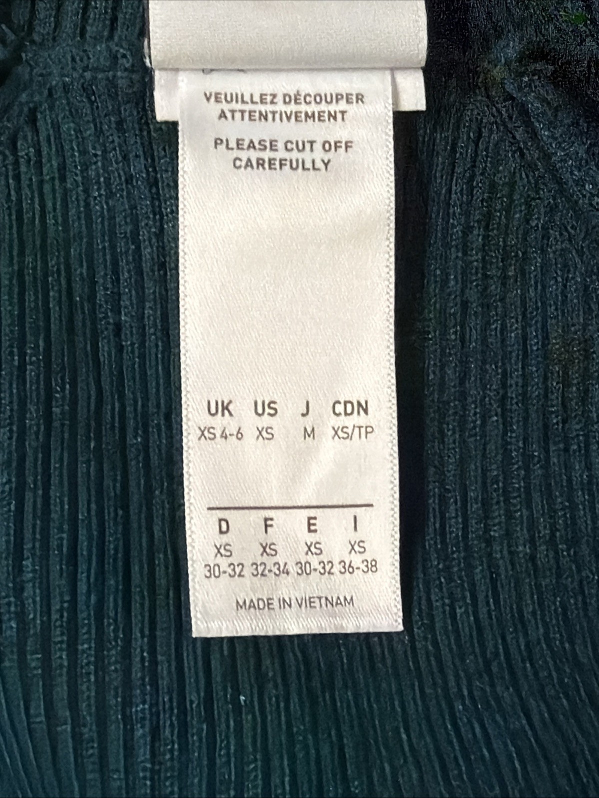 adidas Women’s Adicolor 3-Stripes Slim Knit Track Top Cardigan Aurora Ivy – XS