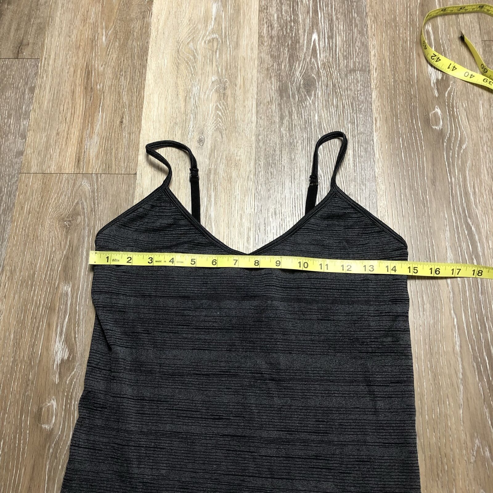 FABLETICS Spaghetti Straps Stretch Gray Activewear Tank Top Women’s Size Small
