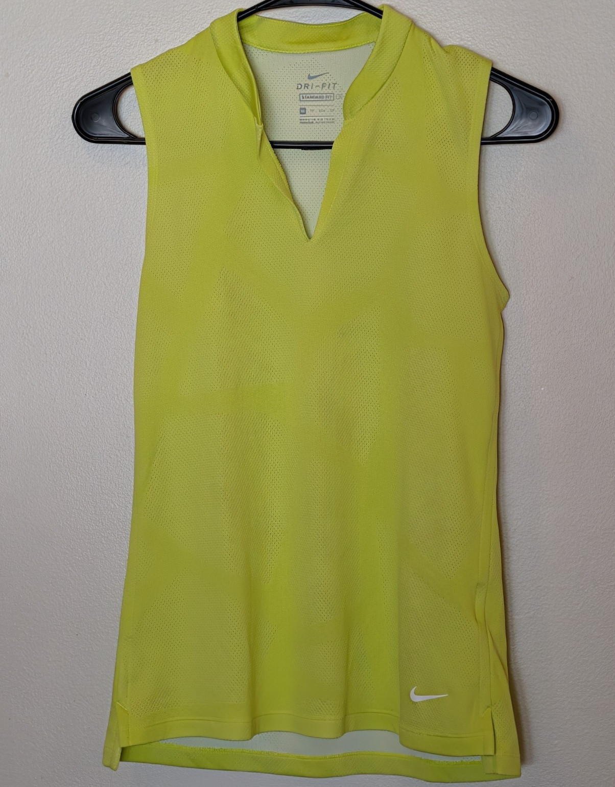 Nike Dri-FIT Women’s Mesh V-Neck Tank Top XS Yellow Sleeveless Standard Fit