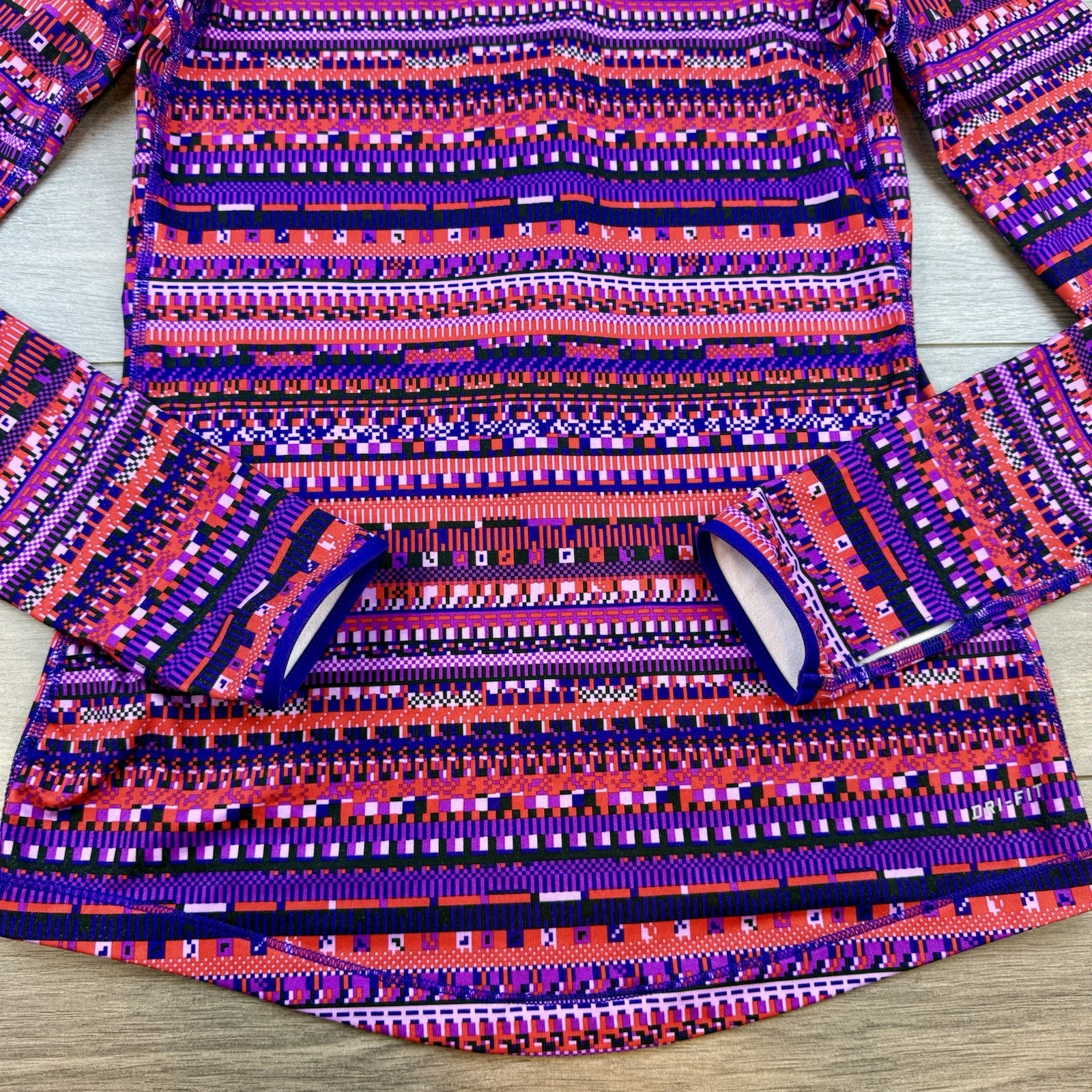 Nike Pro Dri-Fit Hyperwarm Engineered Print 1/2 Zip Aztec Tribal Women’s Small
