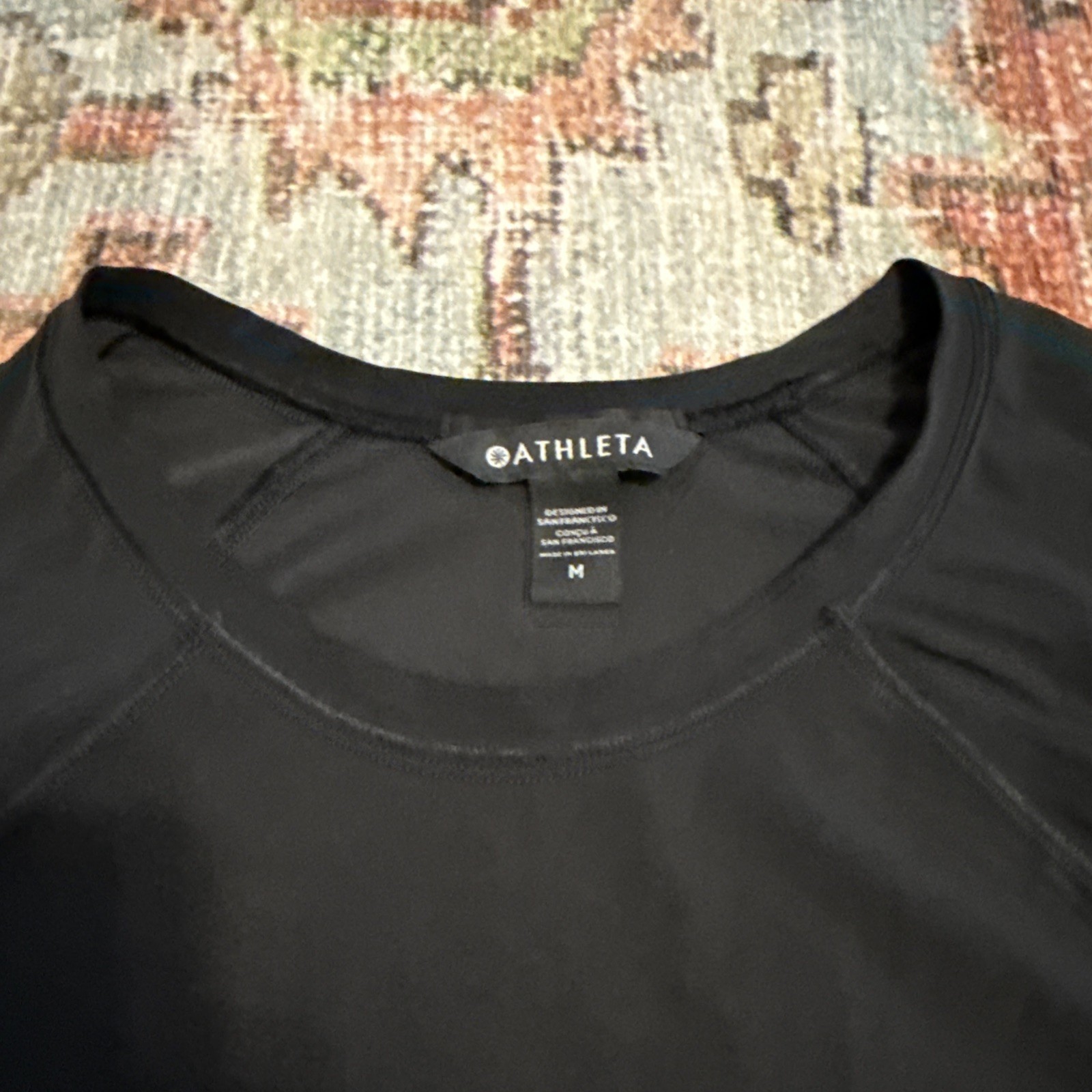 Athleta Solid Black Long Sleeve Active Rashguard Shirt – Women’s Size Medium