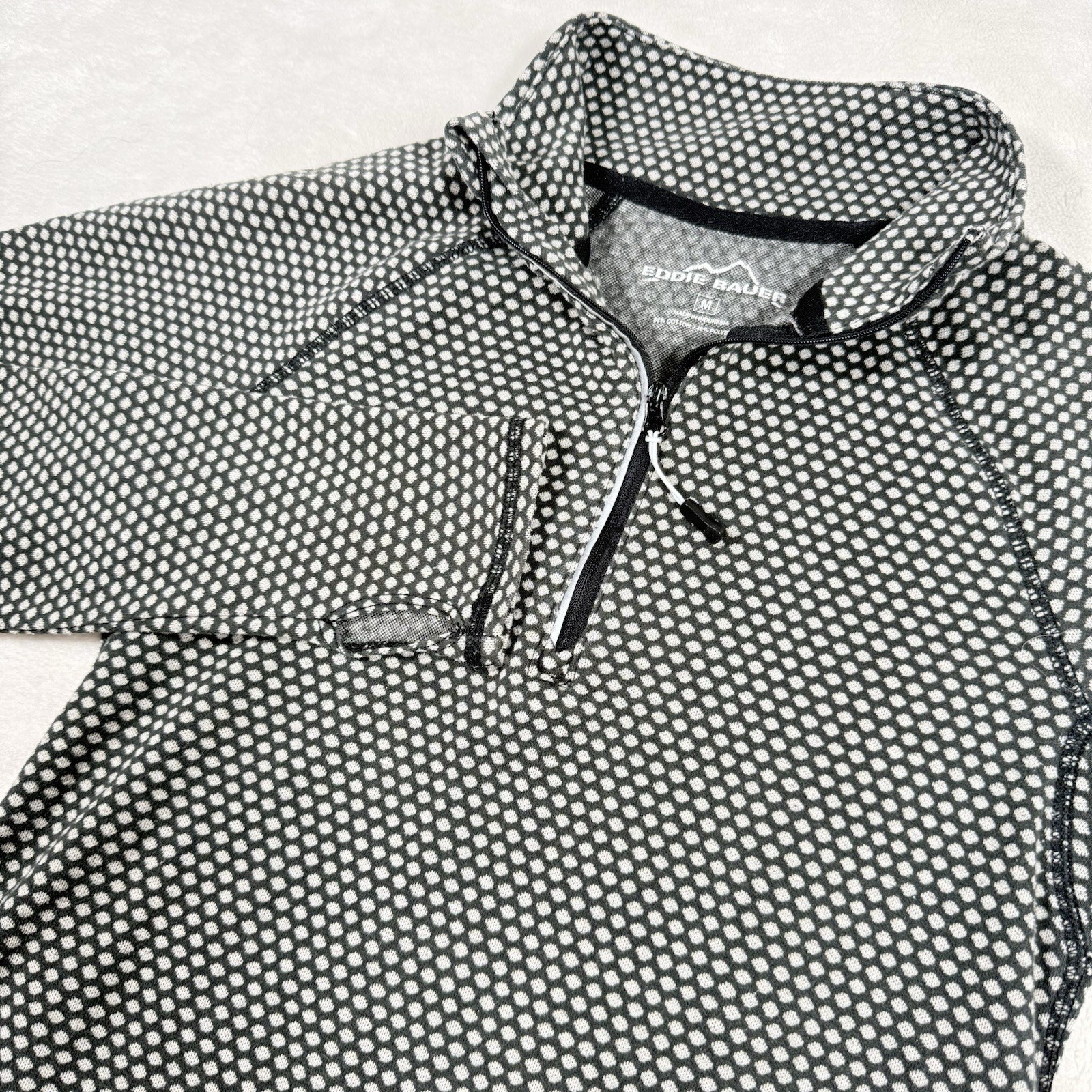 Eddie Bauer Pullover Womens Medium Geometric 1/4 Zip Performance Thumb Holes