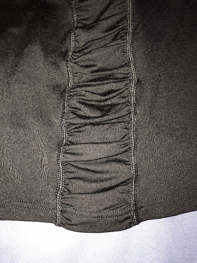 NEW SPANX Streamlined Shaping Top SMALL 1264 Yoga Activewear Workout Black R$72