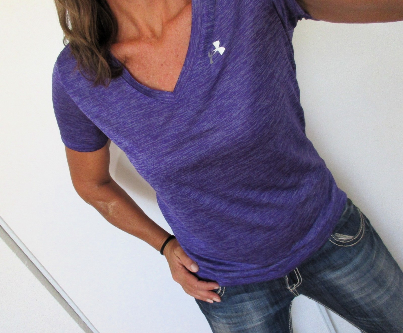 UNDER ARMOUR M Medium Women’s Short Sleeve Top Purple Loose Fit HEATGEAR T Shirt
