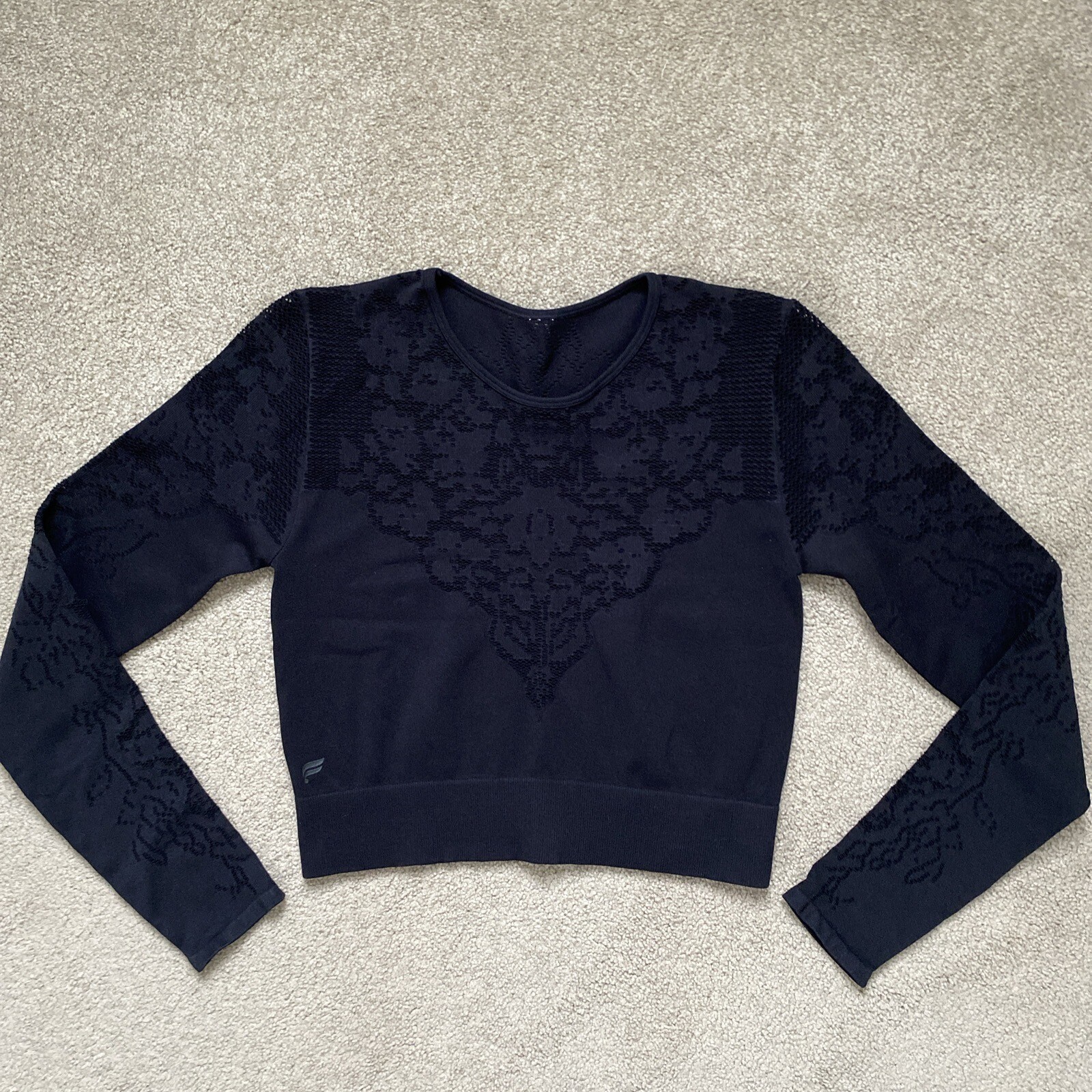 Womens Fabletics Size M Black Seamless Lace Cropped Top