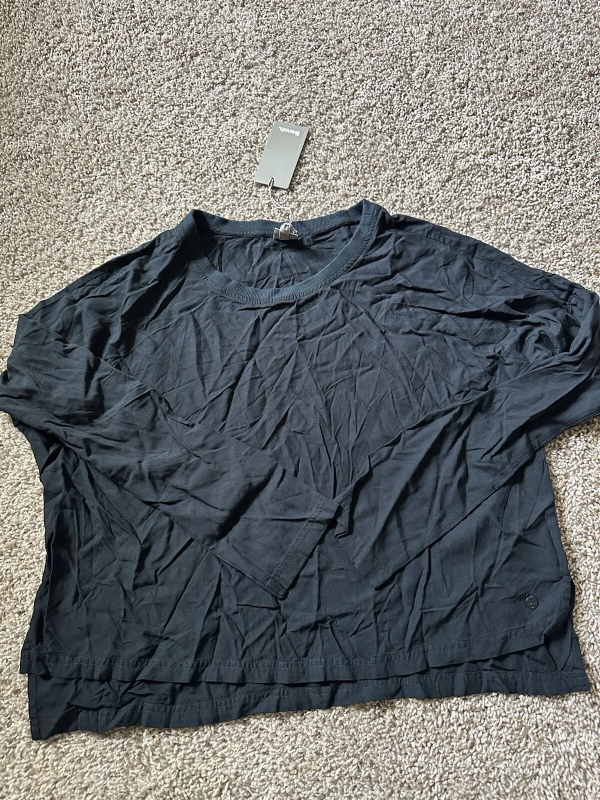 Bench Womens Black Long Sleeve Athlesiure Pull Over High Low Top Size Small