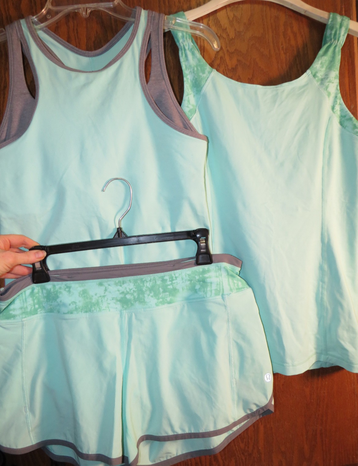 Lululemon 8 Inspiration Tank Toothpaste Aqua Heathered Slate Gray EUC! HTF!