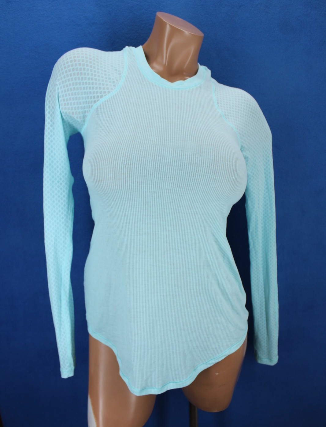 Lululemon Lightweight Thin Long Sleeve Shirt Top Size 6 #H9030