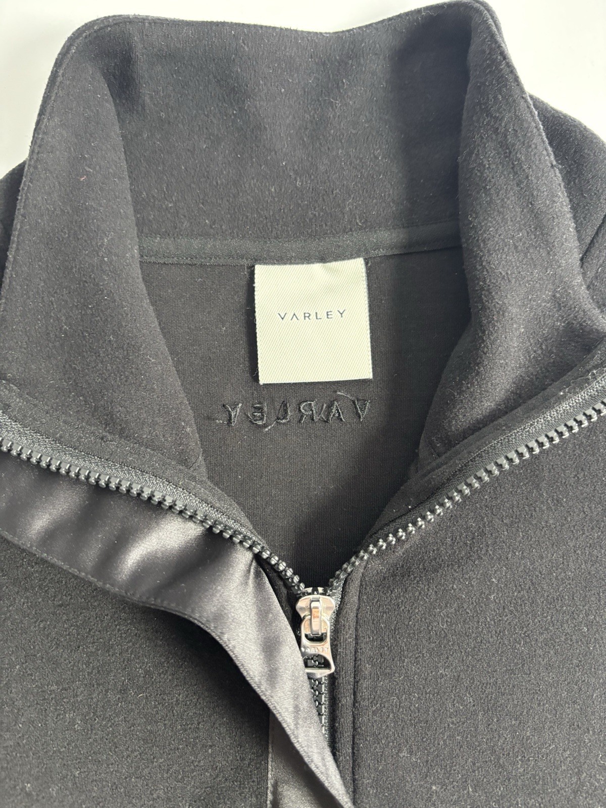 Varley Roeder Half Zip Pullover Black Thumbhole Midlayer Womens M