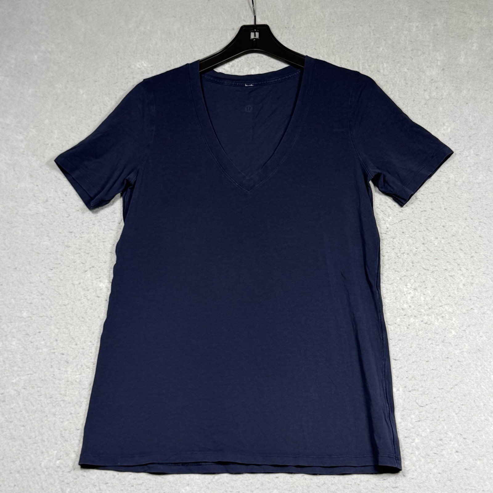 Lululemon Shirt Women’s Size 6 Blue Short Sleeve V Neck Tee Casual