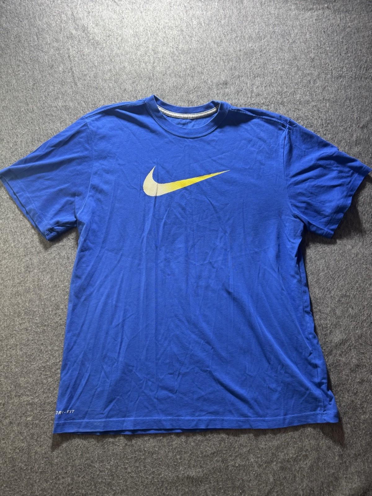 Nike Dri-Fit T-Shirt Men’s Large Blue Yellow Swoosh Logo Athletic Tee Running