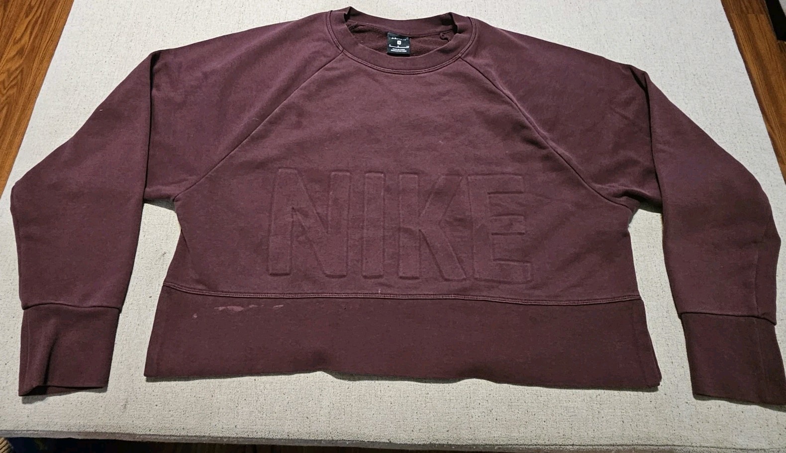 Nike Dri-Fit Versa Burgundy Sweatshirt Cropped Training Athletic CD8793 Womens S