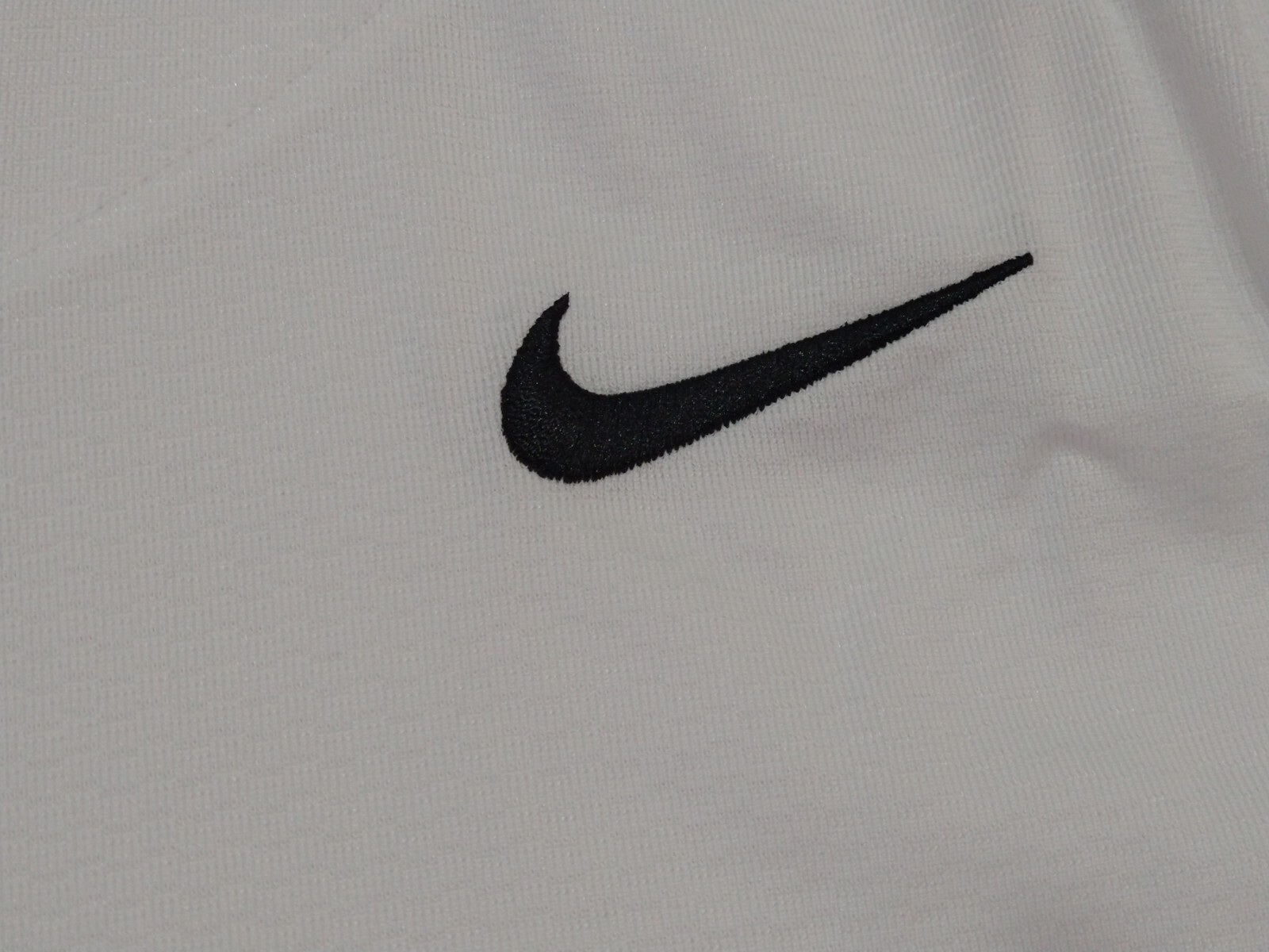 Nike Womens Vapor Select Full Button Softball Jersey – AV6719 106 – White – Sz L