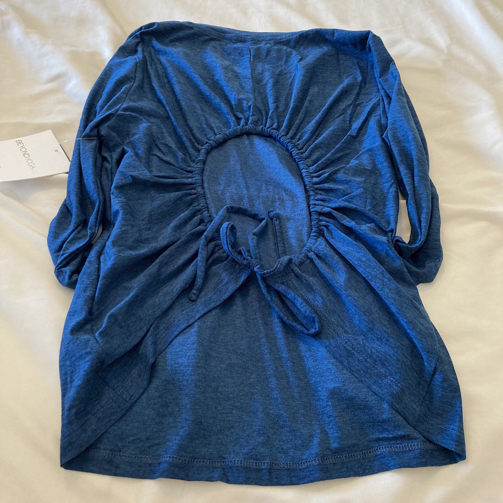 beyond yoga featherweight Inner Circle Pullover Tee Longsleeve CELBL blue M $78