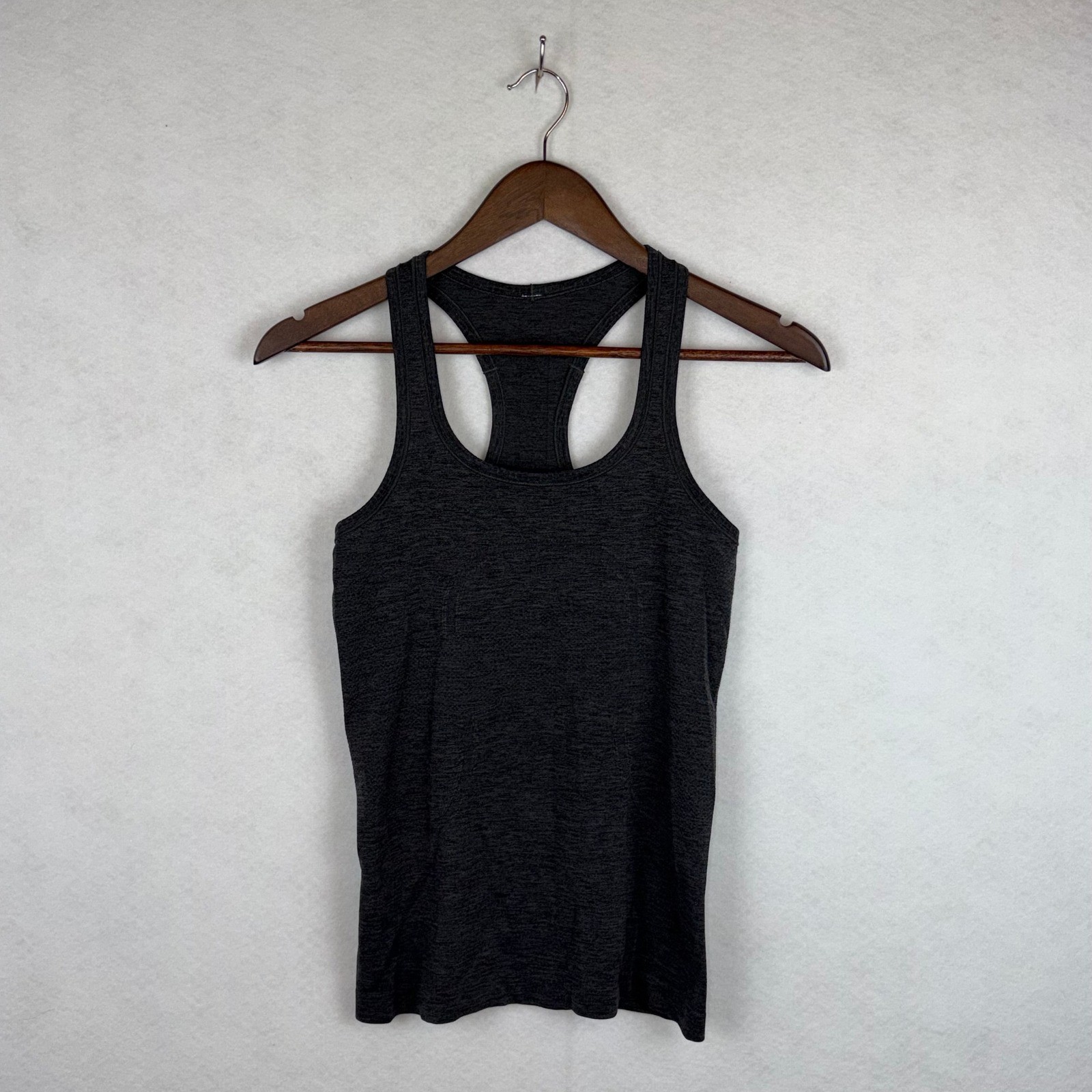 Lululemon Swiftly Tech Racerback Tank Top Womens 4 Grey Space Dye Athletic Yoga