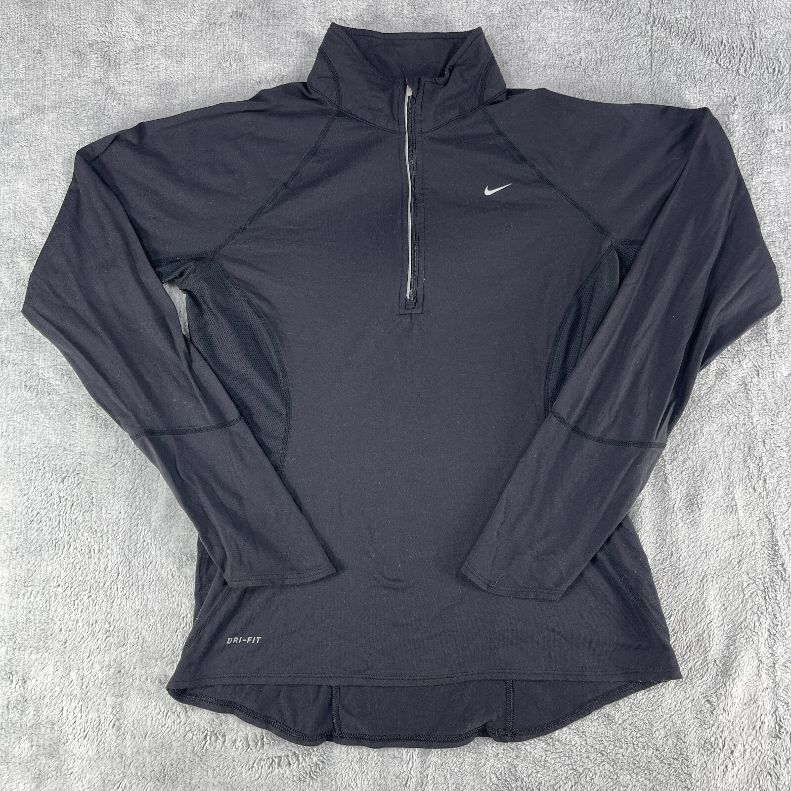 Nike Dri-Fit Top Women’s Medium Black Nylon Stretch Logo Raglan Sleeve 1/2 Zip