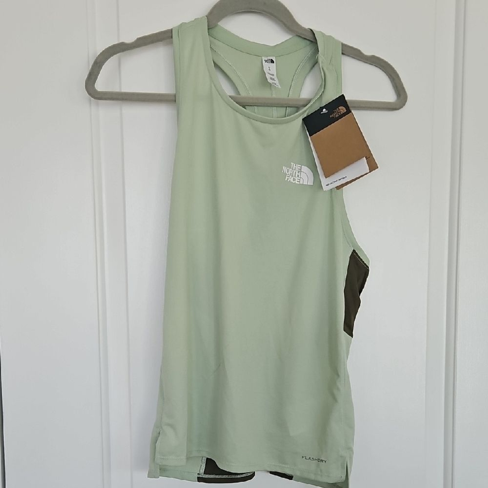 The North Face Women’s Mint Green & Olive Tank Top, Slimfit, Flashdry LARGE NWT