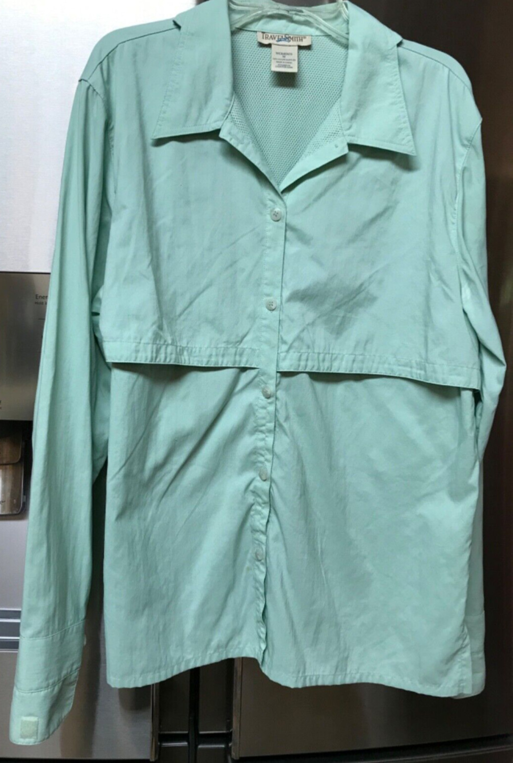 TRAVEL SMITH WOMENS LS SHIRT BLOUSE SIZE M MEDIUM 100% NYLON SUPPLEX light green