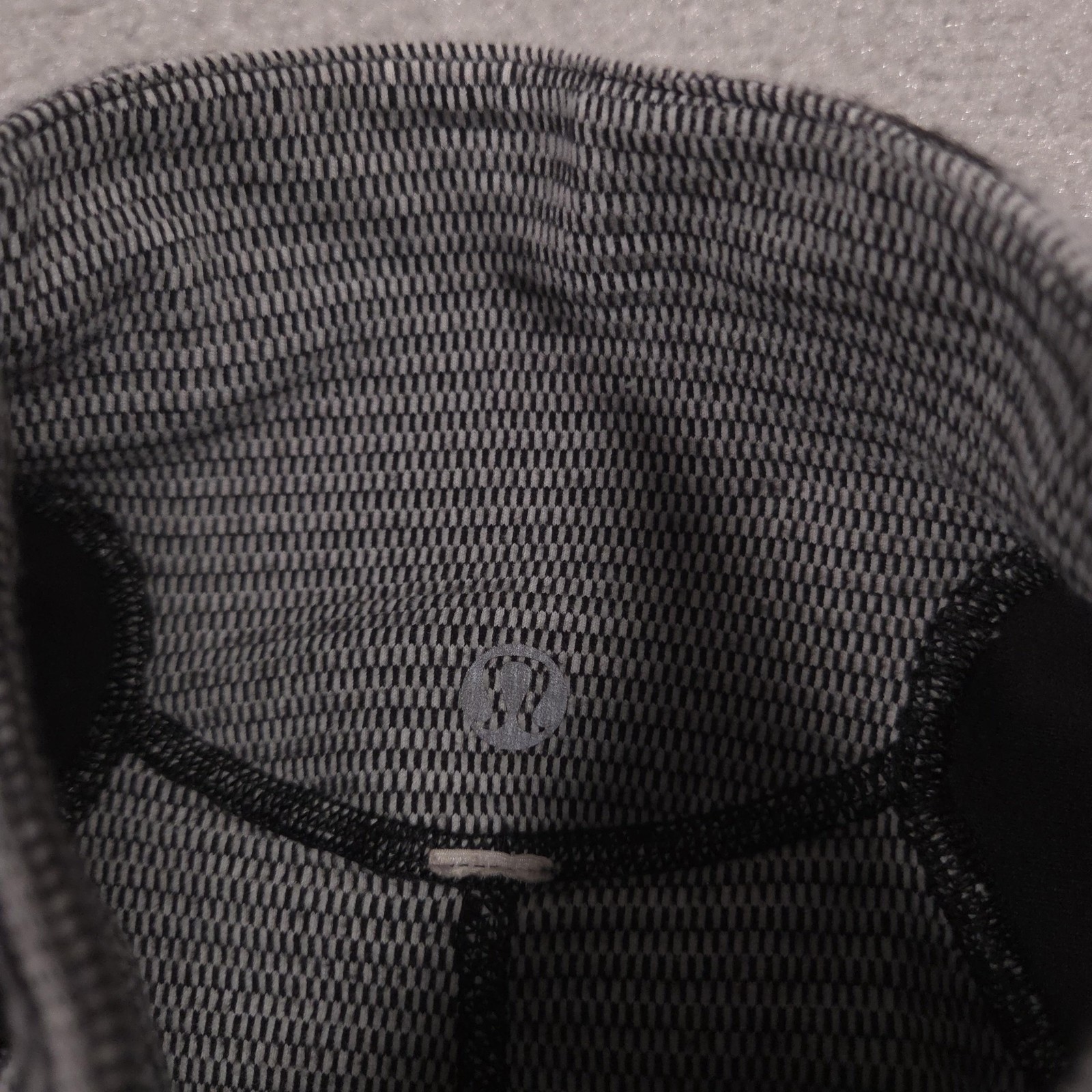 Lululemon Pullover Womens Small Gray Black Striped 1/4 Zip Long Sleeve Running