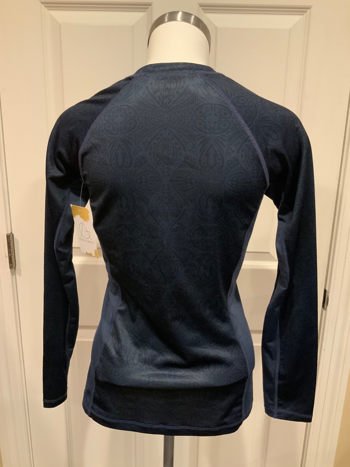 Athleta Gray Geometric Aztec Patterned Long Sleeve Cool Down Shirt, Size XXS