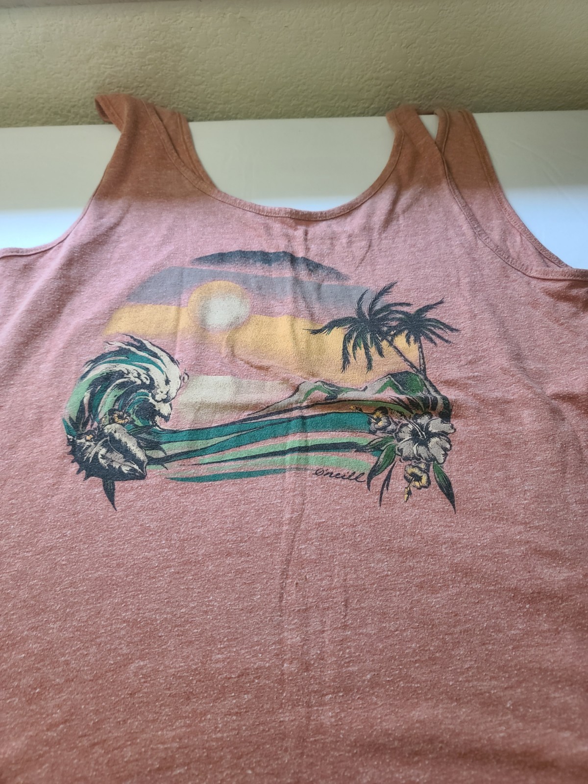 8 Assorted Women’s Multicolor Surf Graphic Print Tank Tops Lightweight