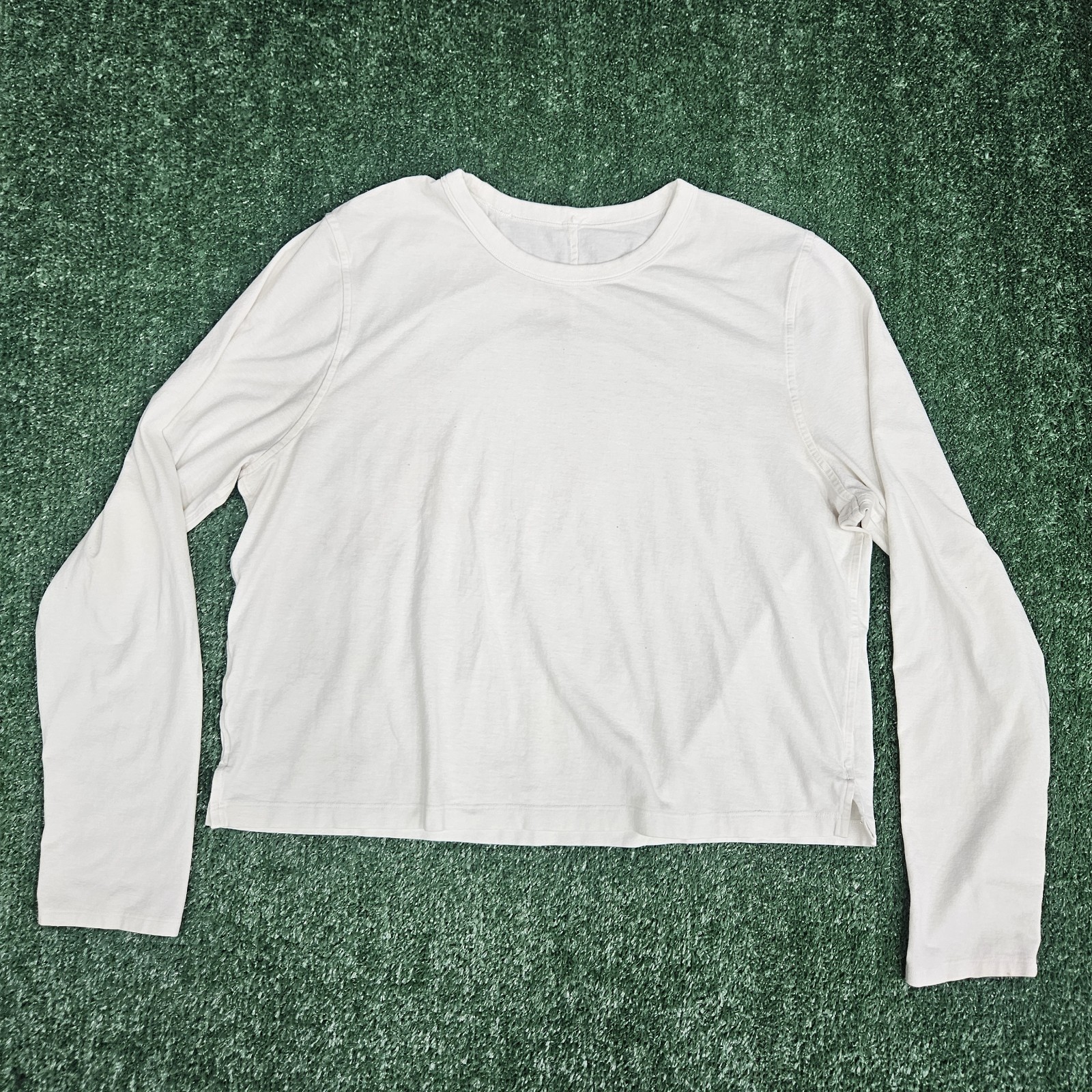 Lululemon Women’s Size 12 White Long Sleeve Top Cotton Blend Lightweight Cropped