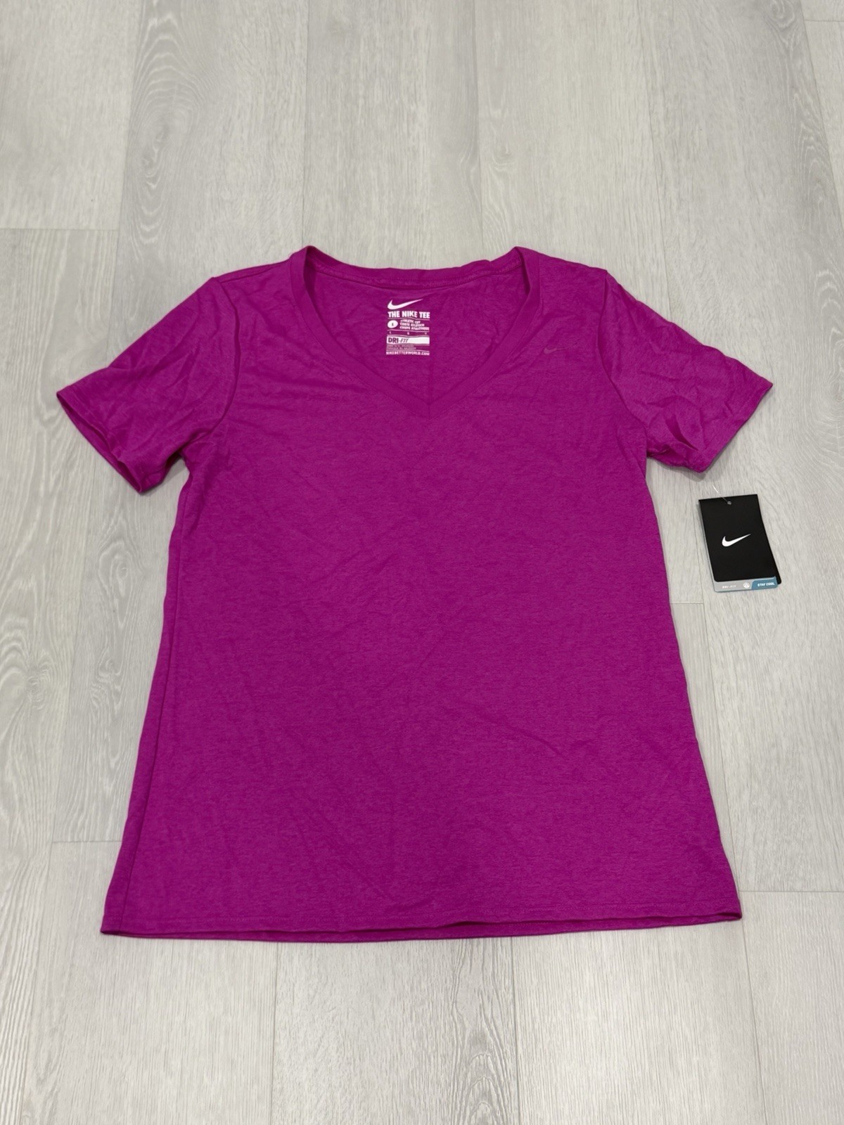 Women’s Nike Legend 2.0 V-Neck Training T-shirt – Fuchsia – L – #684683