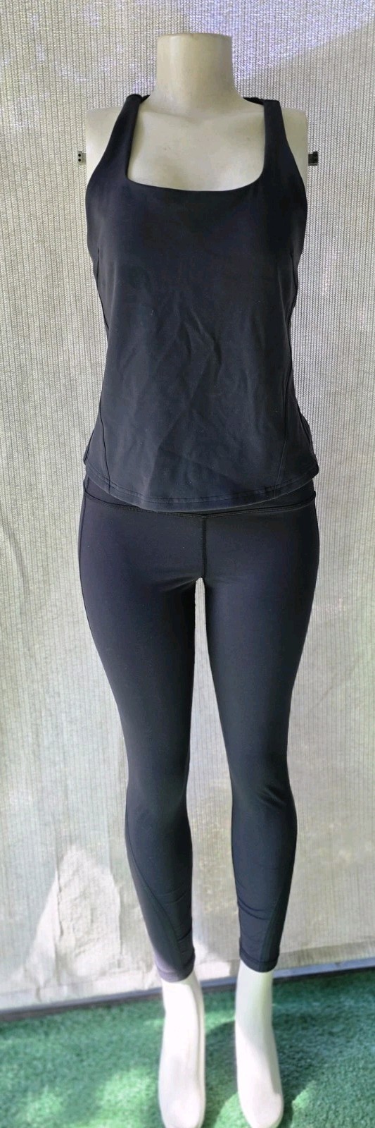 LOT OF 2 Lululemon Black InStill Bra Tank Top & On Track Tight Women’s 10/12