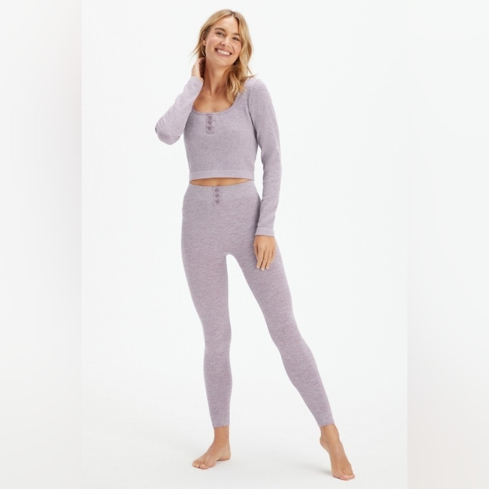 NWT Fabletics Cable Knit 2pc Set M Long Sleeve Top & 7/8 Leggings Faded Plum