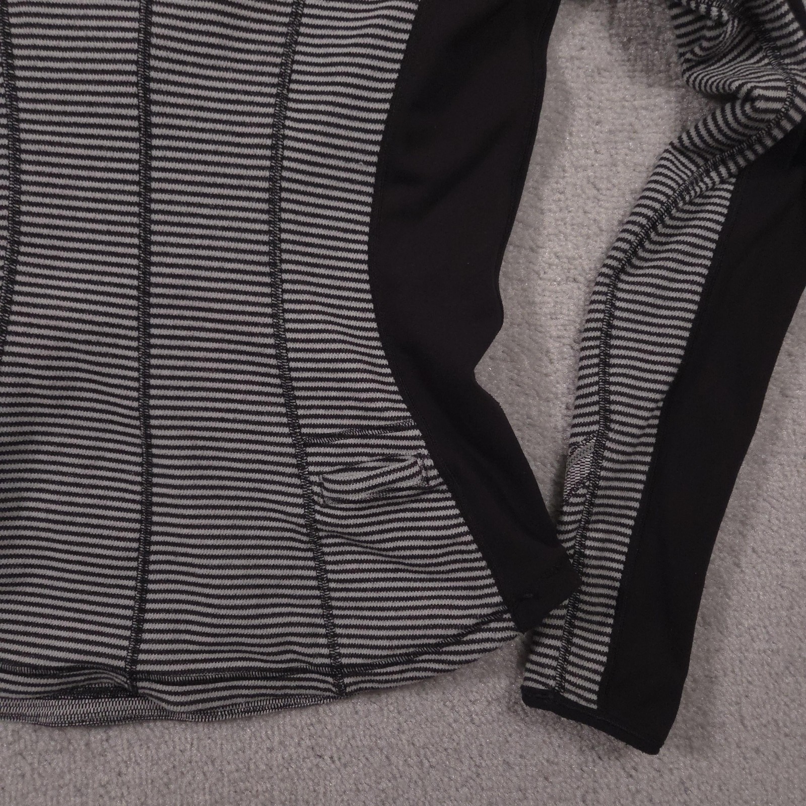 Lululemon Pullover Womens Small Gray Black Striped 1/4 Zip Long Sleeve Running