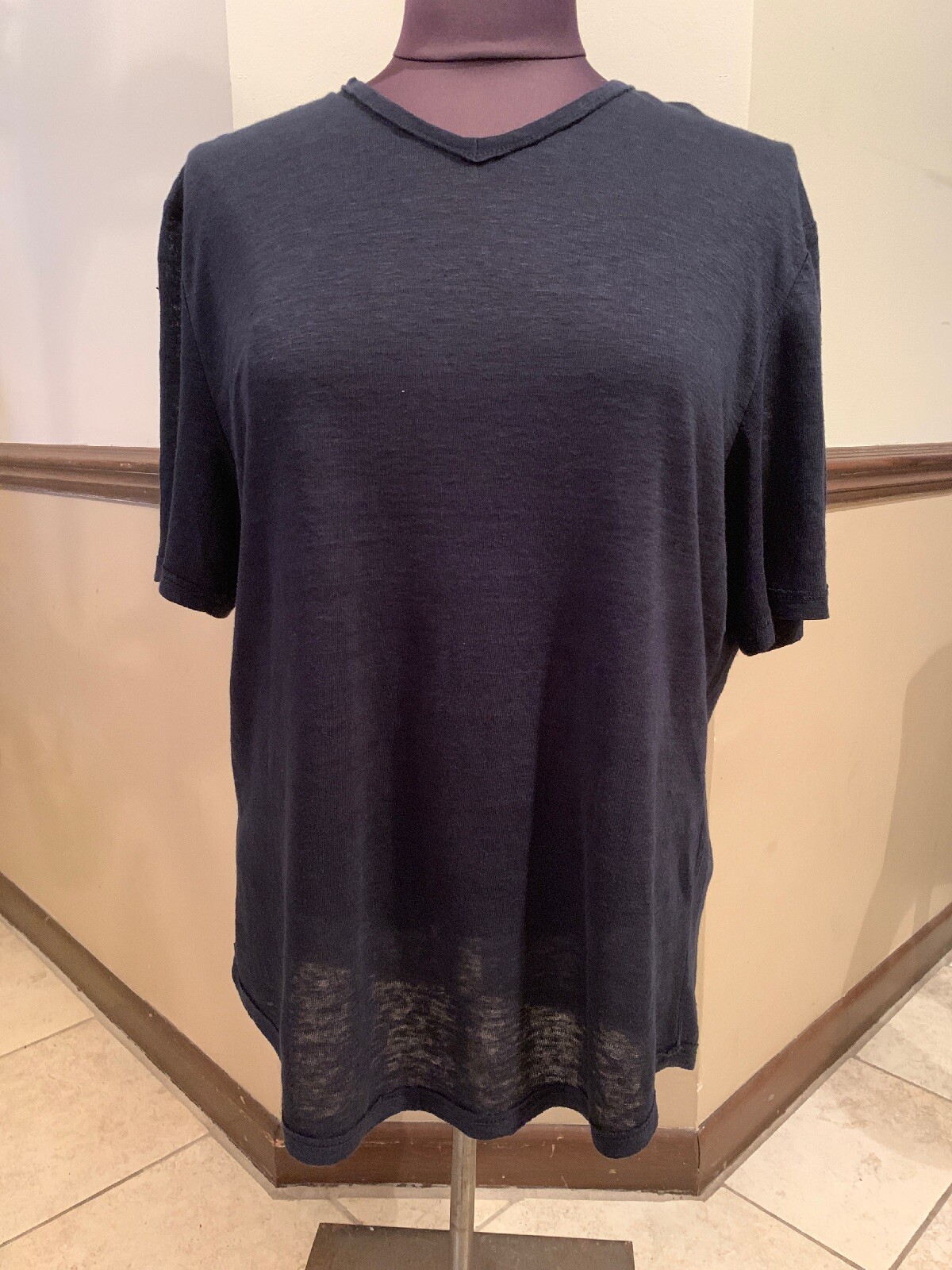 New Vince size M Linen T-Shirt Black Retail $225.00
