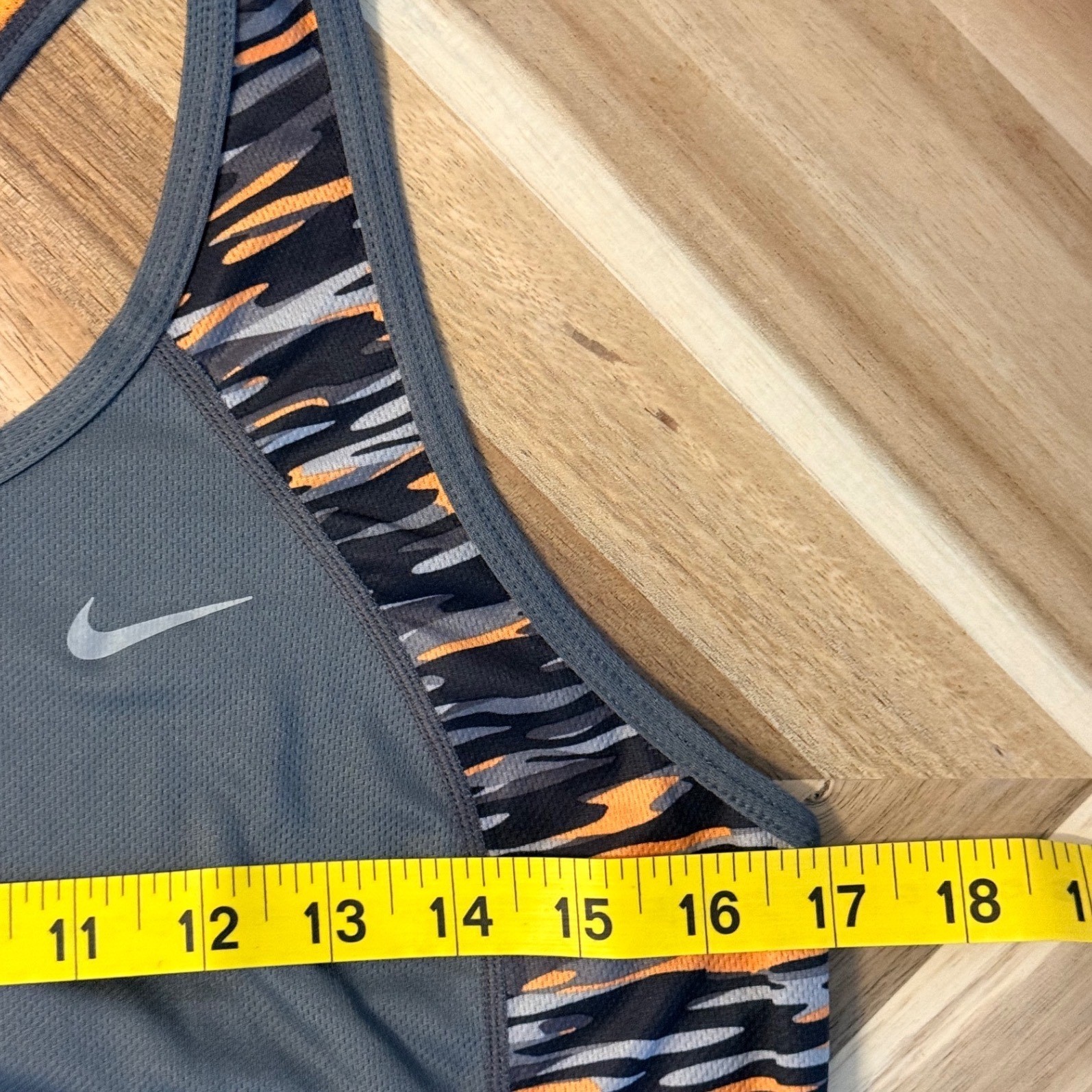 Nike Dri-FIT Women L Racerback Tank Top Gray Orange Camo Running Sporty Athlete