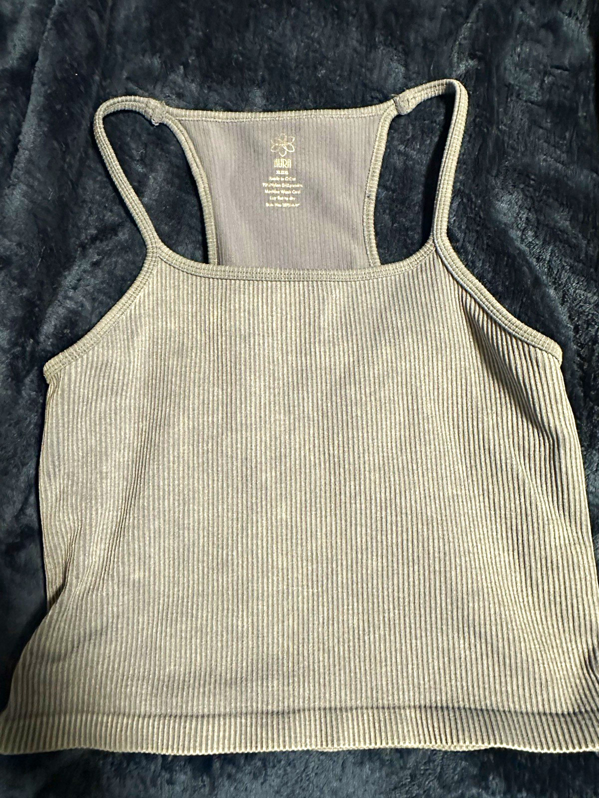 CRZ YOGA Women’s Ribbed Knit Cropped Racerback Yoga Tank Top Gray S