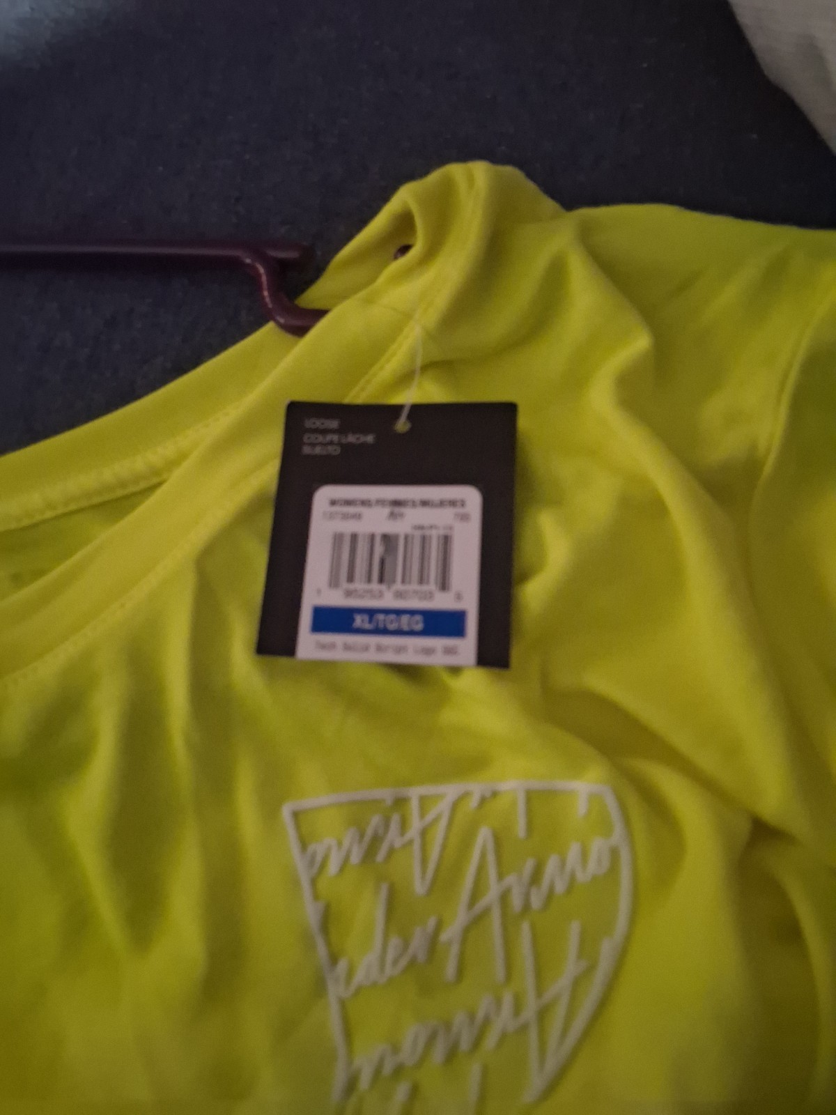 Title Under Armour Women’s Tech Solid Script Logo Tshirt Xl