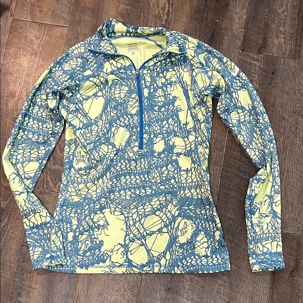 NIKE Pro Half Zip Pullover Womens Medium Yellow Blue Lace Hyperwarm Long Sleeve