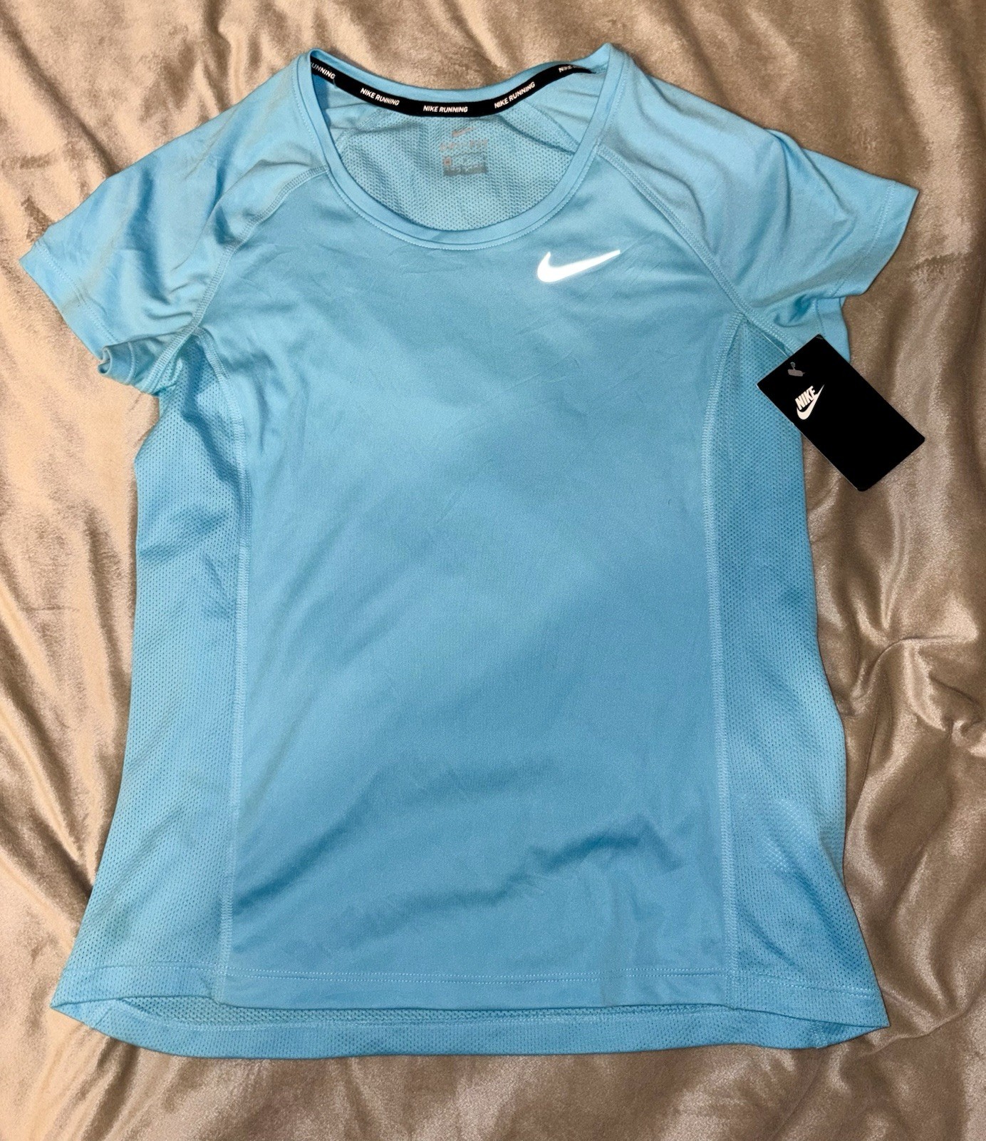 Nike Woman’s Teal/Aqua Blue Short Sleeve Dri-FIT Tee Size Medium NWT
