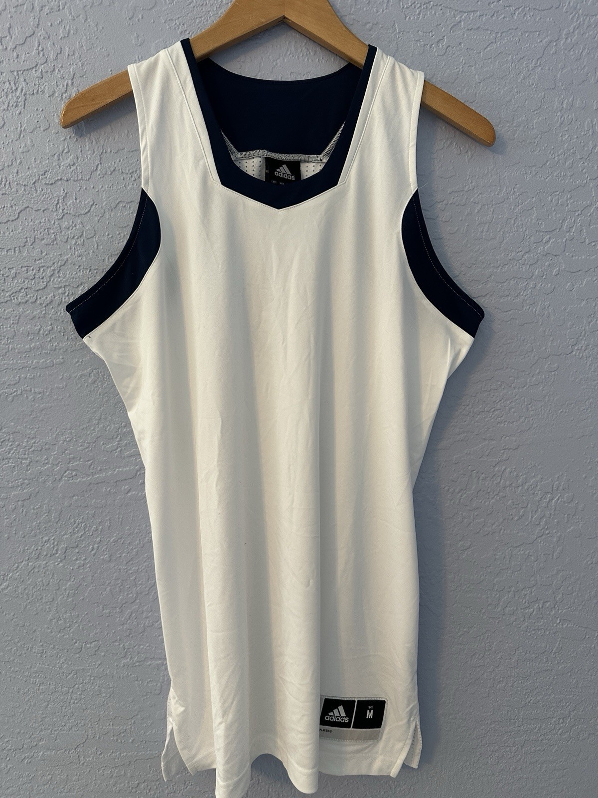 Adidas Performance Tank Top Women Medium White Blue jersey shirt lightweight NEW